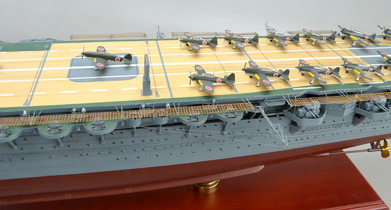 1/144空母瑞鶴精密模型完成品塗装済、木製ハンドメイド艦船模型、空母瑞鶴精密艦船模型完成品台座付の製作と通販専門店 ウッドマンクラブ