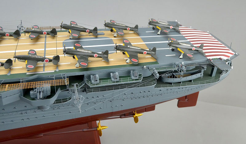 1/144空母瑞鶴精密模型完成品塗装済、木製ハンドメイド艦船模型、空母瑞鶴精密艦船模型完成品台座付の製作と通販専門店 ウッドマンクラブ