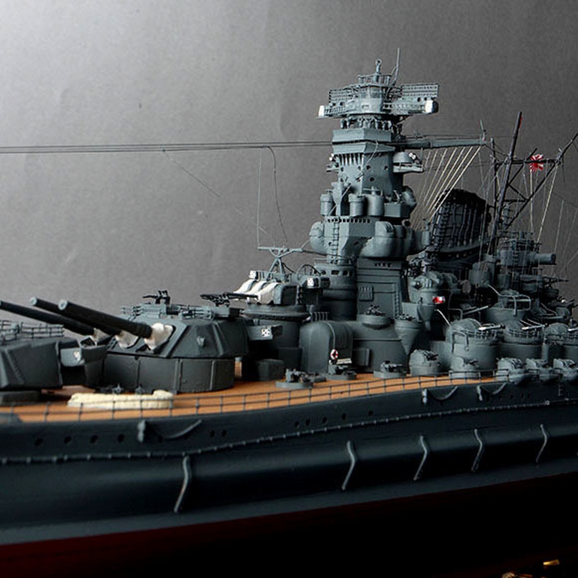 1/350戦艦大和超精密模型完成品、木製ハンドメイド、戦艦大和精密艦船模型完成品台座付の製作と通販専門店 ウッドマンクラブ